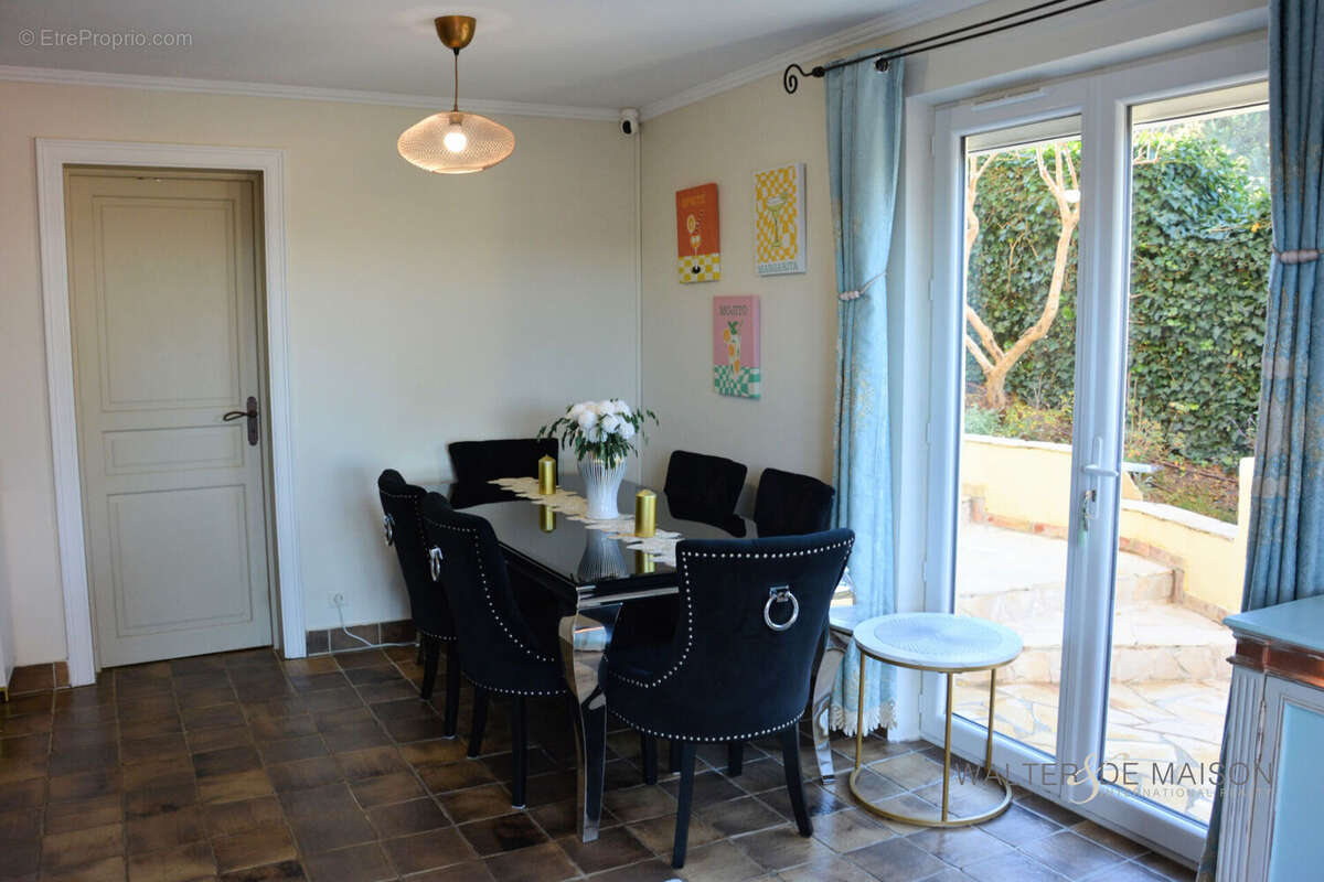 Appartement à LA CROIX-VALMER