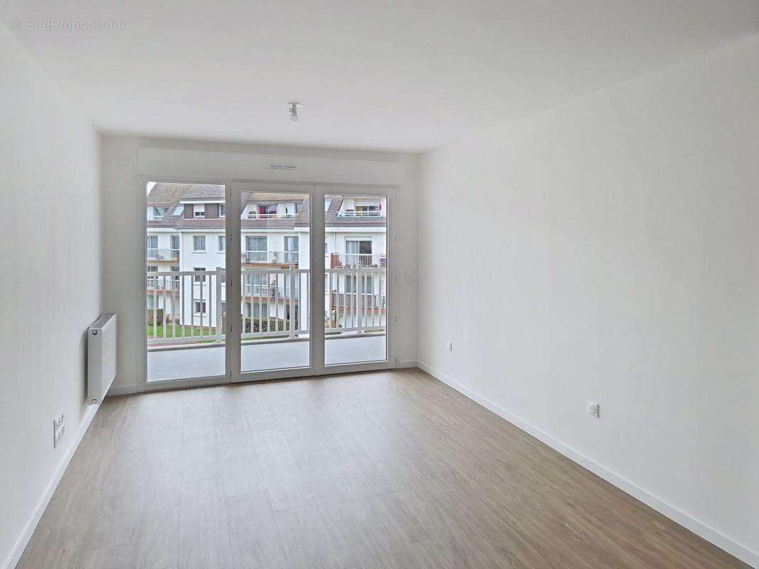 Appartement à OUISTREHAM