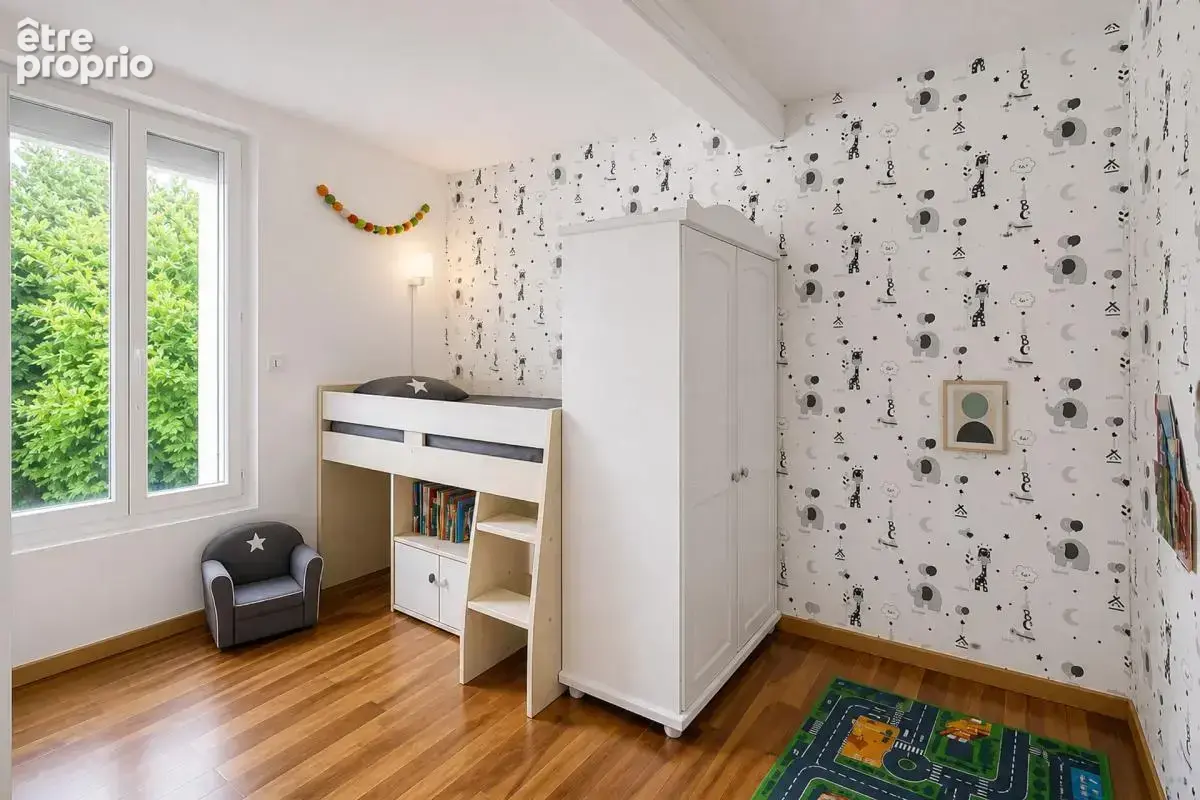 Maison de 7 pièces de 175 m² à Fontaine-la-Gaillarde - photo 10
