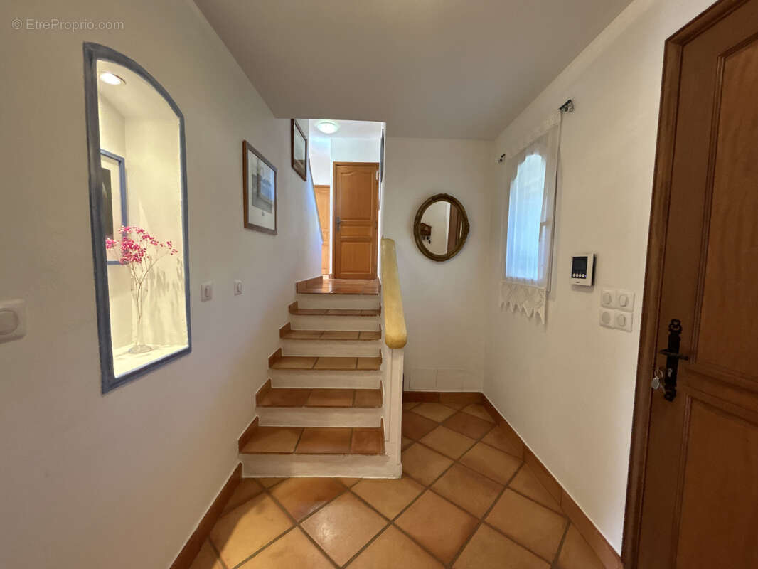 Autre à SAINT-RAPHAEL