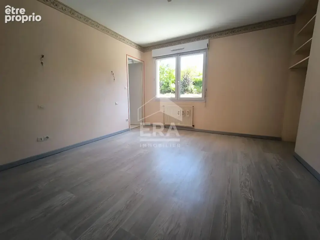 NOUVEAUTÉ - MAISON FAMILIALE de 125m²  - Chambre de plain-pied - Garage - Jardin - COULAINES - photo 4