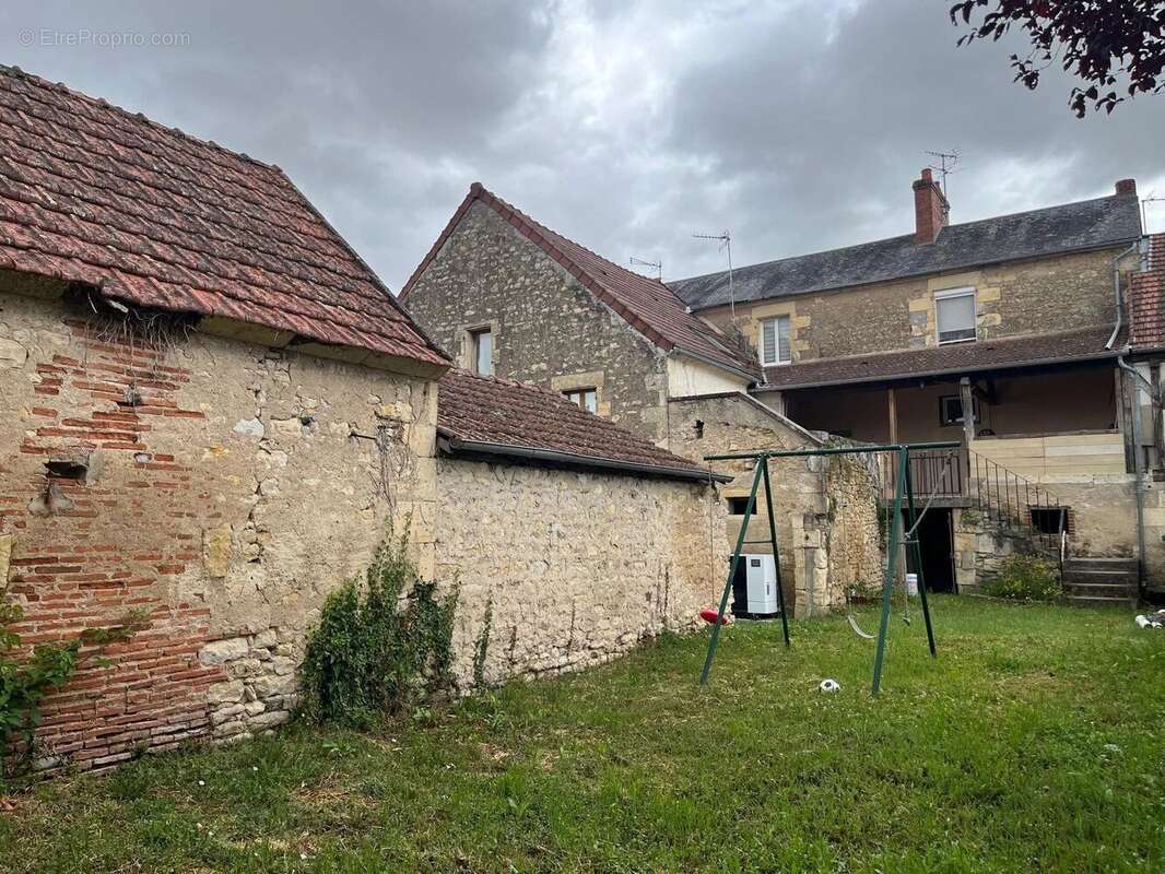 Maison à CHALLUY
