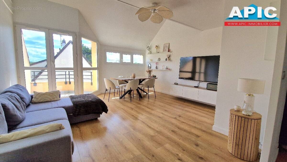 Appartement à GROSLAY