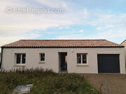 Maison à LA COPECHAGNIERE