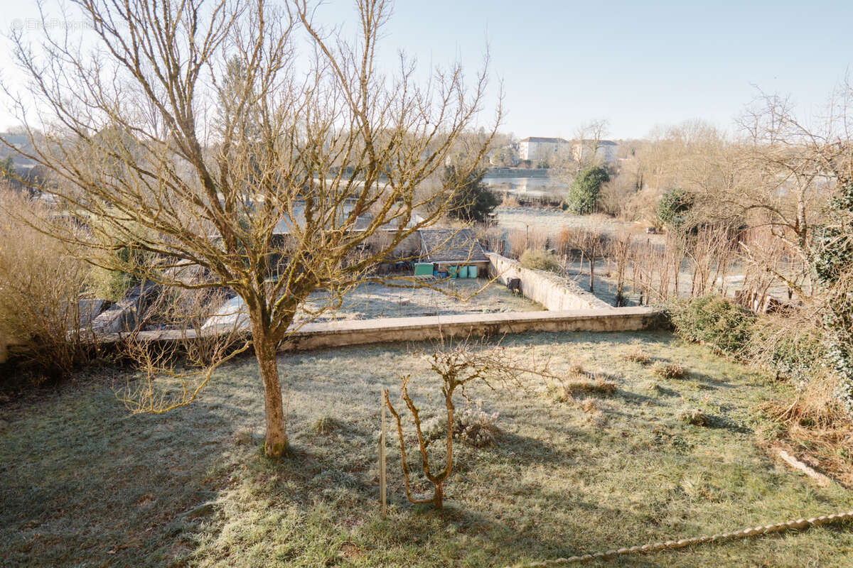 Maison à CHATILLON-SUR-SEINE