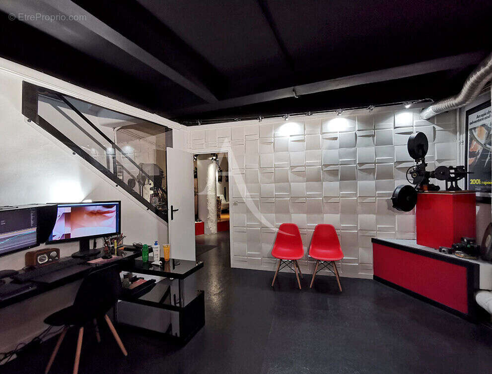 Commerce à PARIS-16E