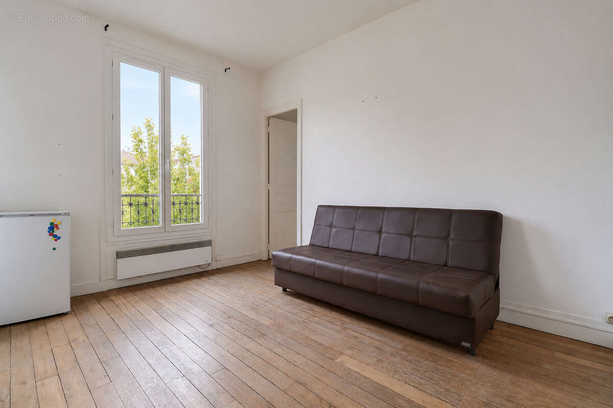 Appartement 2 pièces de 43 m² à 10 min de la gare des Vallées - photo 2
