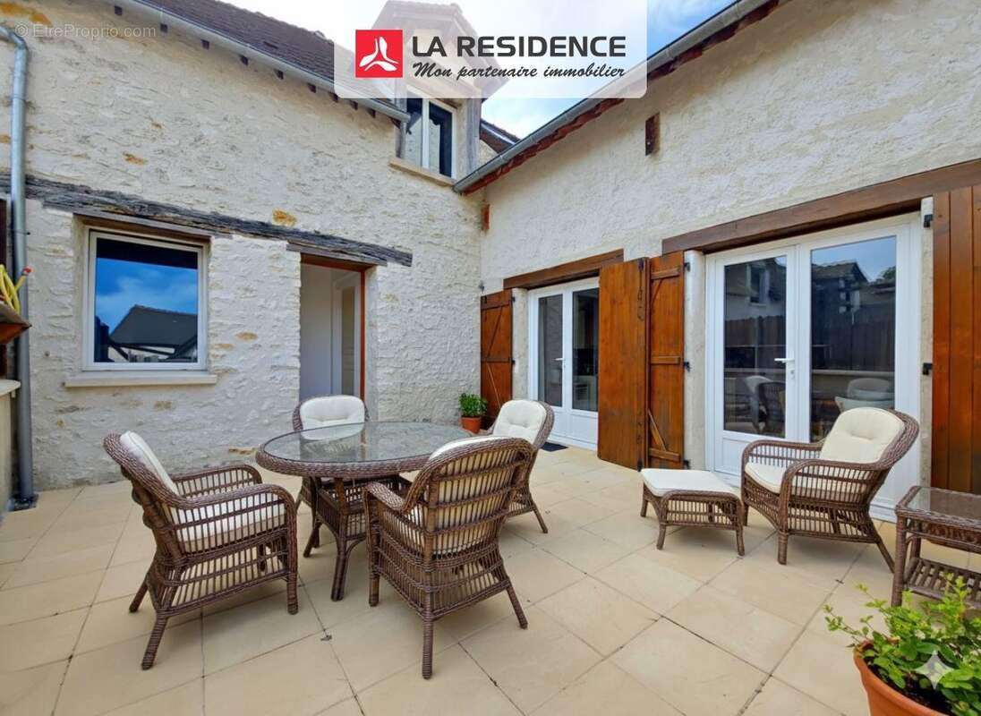 Maison 262 m² à Anet  - photo 5