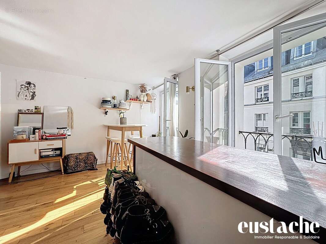 Appartement à PARIS-2E