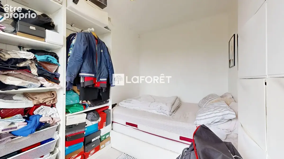 Proche centre ville - deux pieces - photo 2