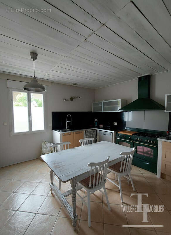 Maison 307 m² à Perigueux  - photo 7