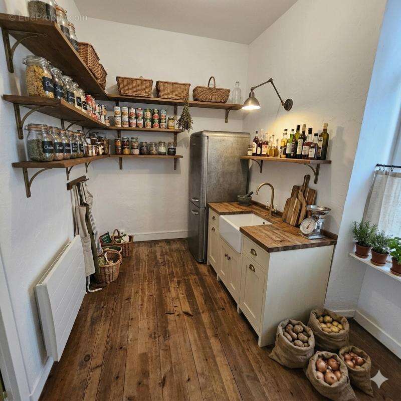 Maison à CHAMPAGNE-LES-MARAIS