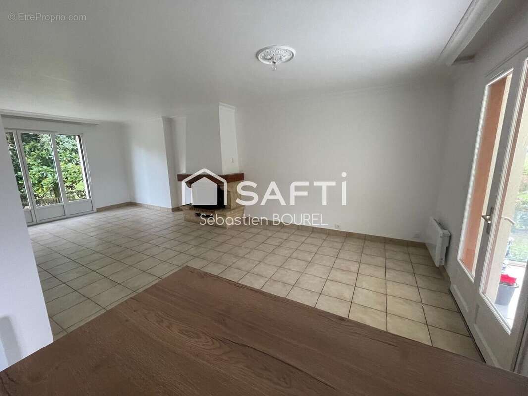 Photo 2 - Maison à LANGUIDIC