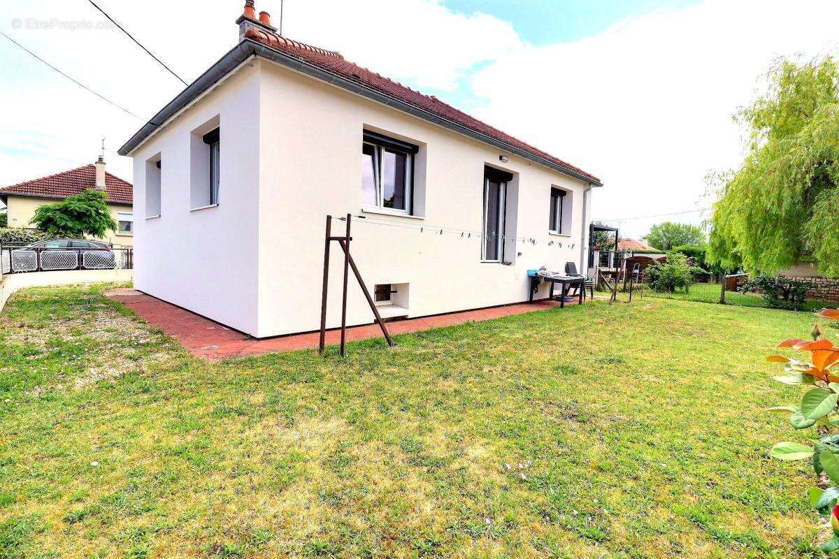 Maison à CHENOVE