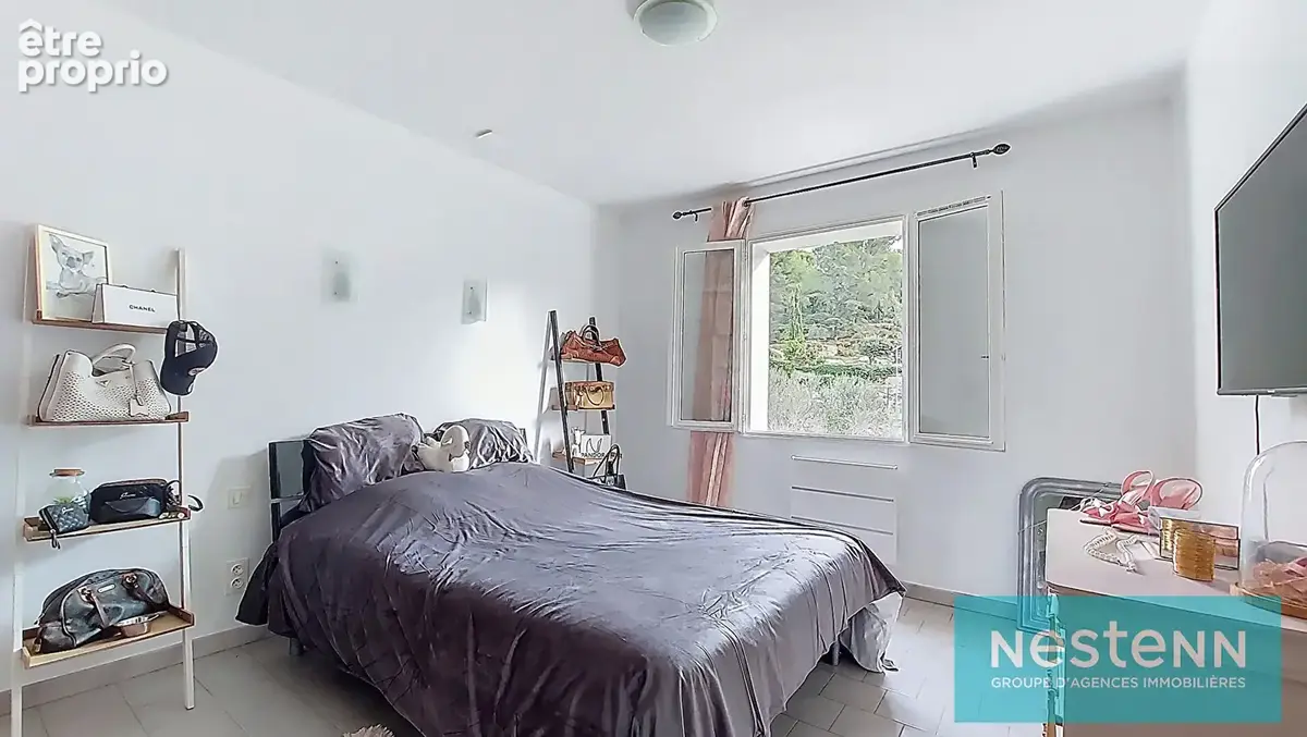 ISTRES, maison 6 pièces, 4 chambres, double salon/séjour, garage, cave, jardin, +3000m² de terrain - photo 15