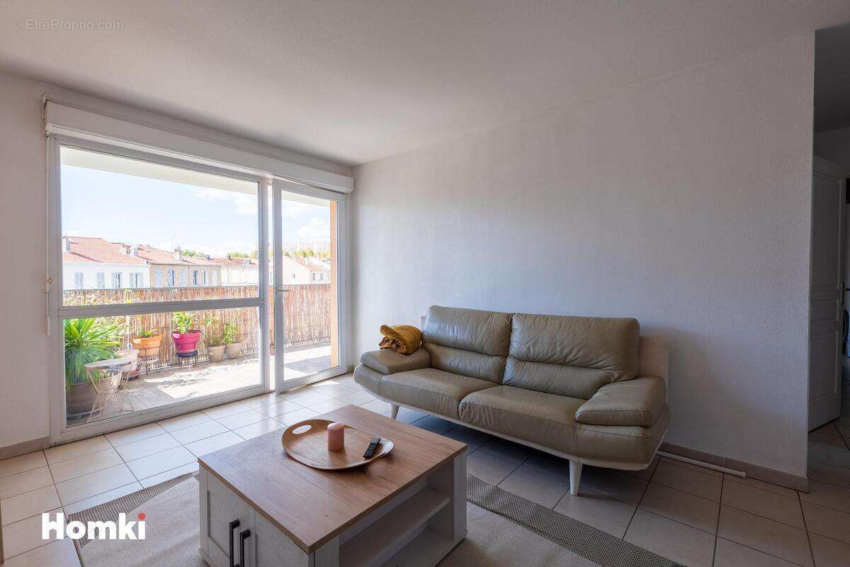 Appartement à MARSEILLE-15E