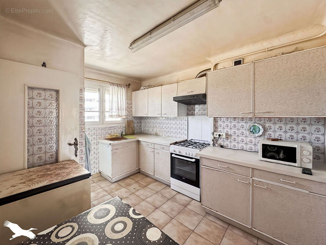 Appartement à MARSEILLE-11E