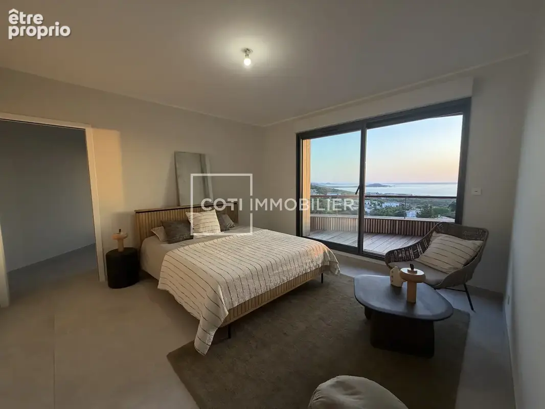 Rive sud du golfe d'ajaccio - villa d'architecte vue mer avec piscine et sauna - 380m2 - photo 12