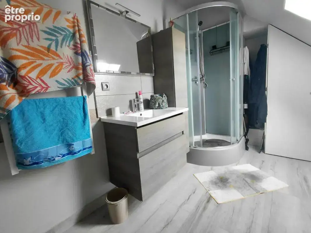 Au calme, 2 maisons, 5 à 6 chambres, jardin clos - photo 11