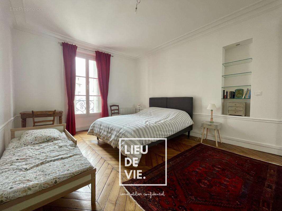 Appartement à PARIS-15E
