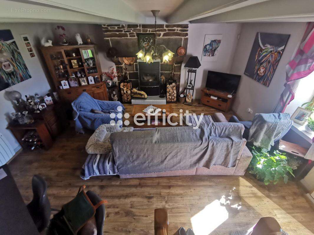 Maison à SAINT-SEVER-CALVADOS