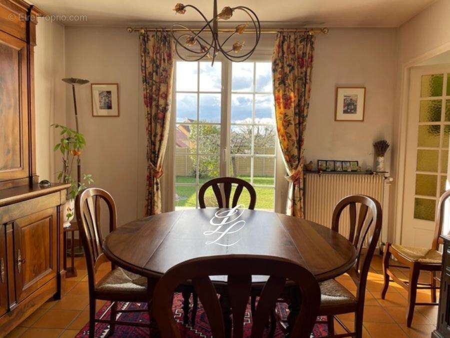 Maison 175 m² à Laigne-En-Belin  - photo 50