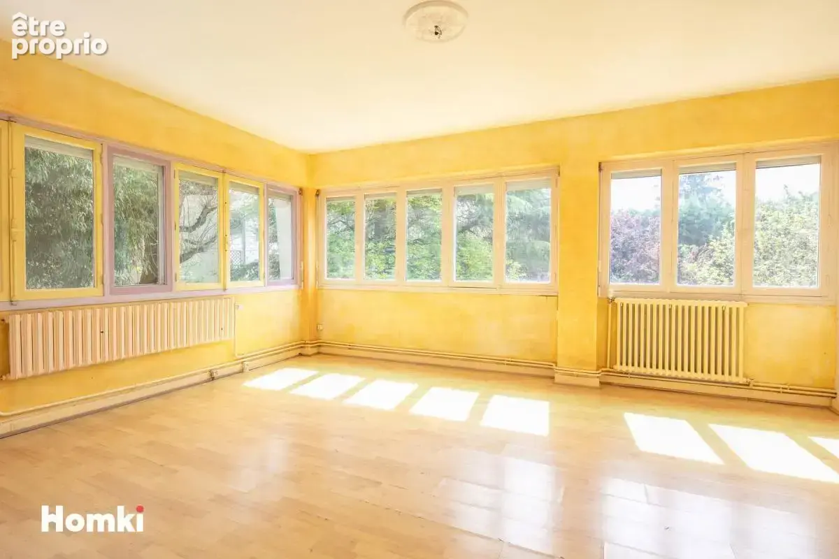 Maison de 226 m² au cœur d’un jardin arboré de 1 500 m² – Fraîcheur, calme et verdure - photo 17