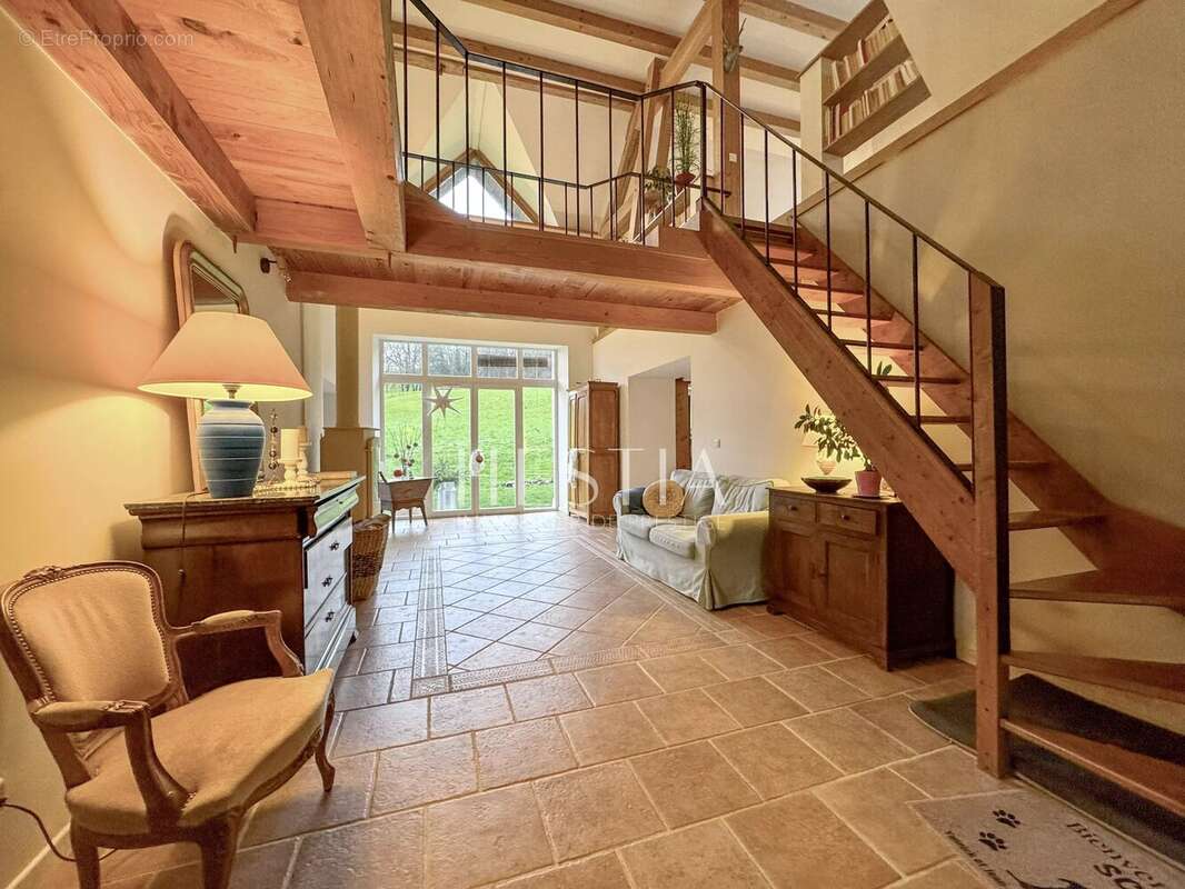 Maison à ALLONZIER-LA-CAILLE