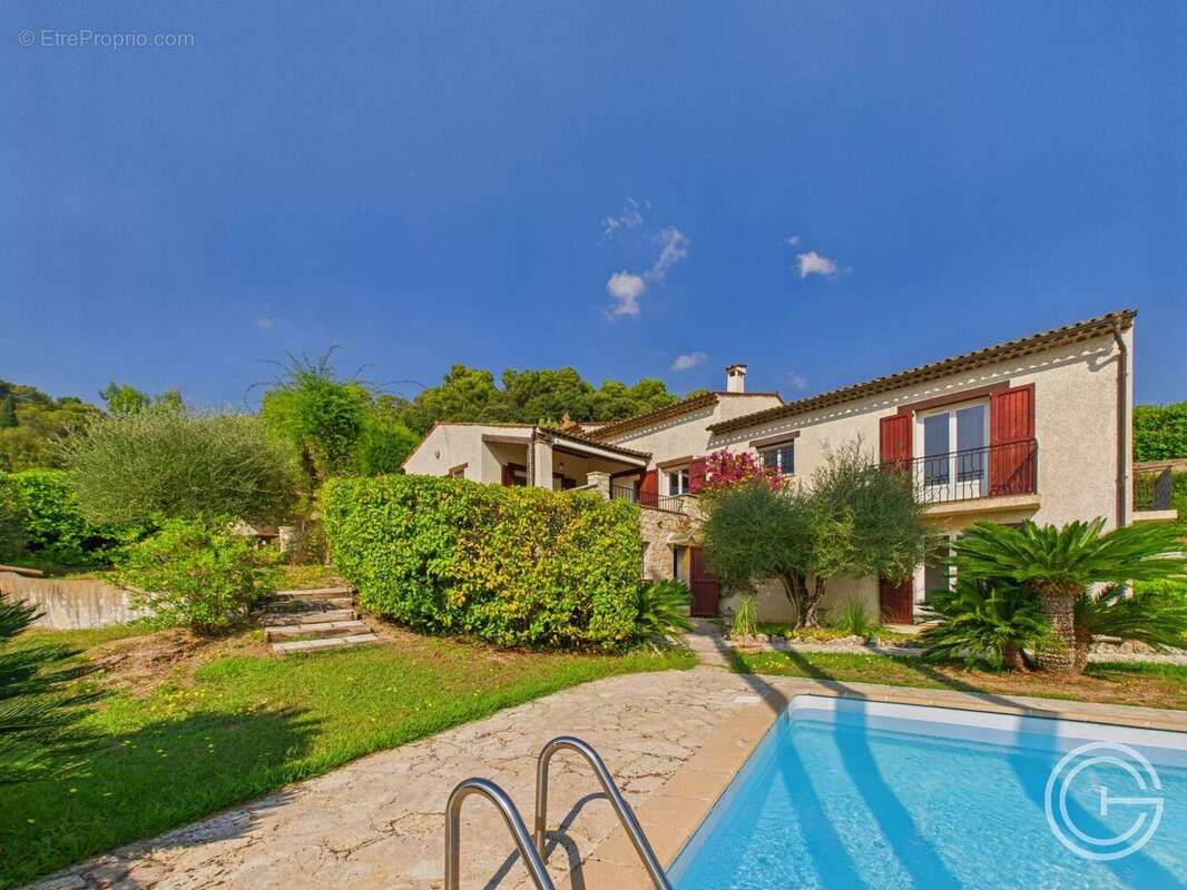 Villa individuelle 199m² avec Piscine + 1857m² de Jardin - LA COLLE SUR LOUP - photo 4