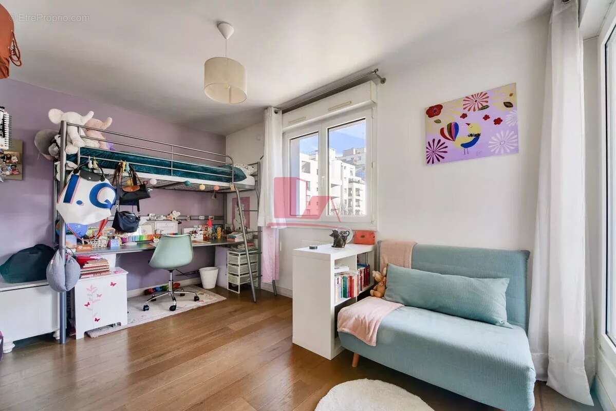 Appartement à ISSY-LES-MOULINEAUX
