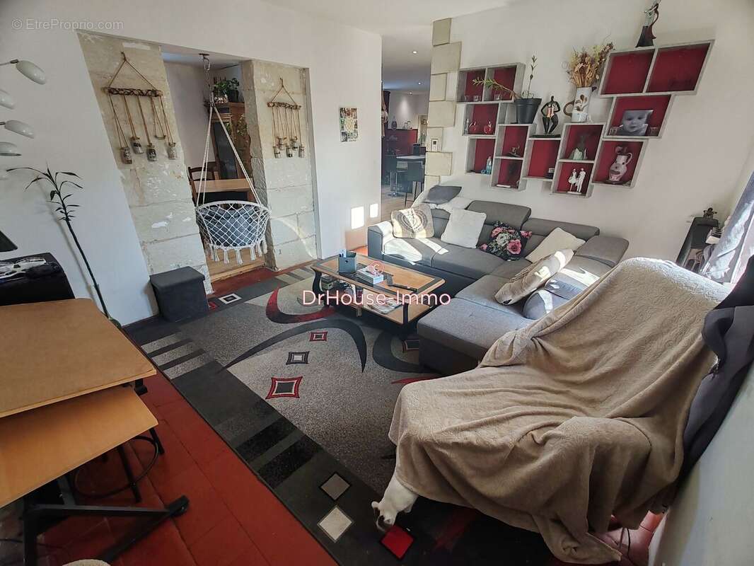 Maison 159 m² à Dange-Saint-Romain  - photo 29