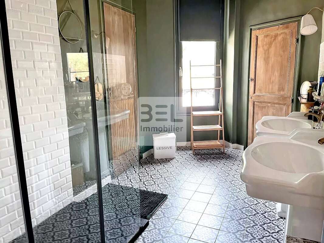 Maison à BAGNOLS-SUR-CEZE