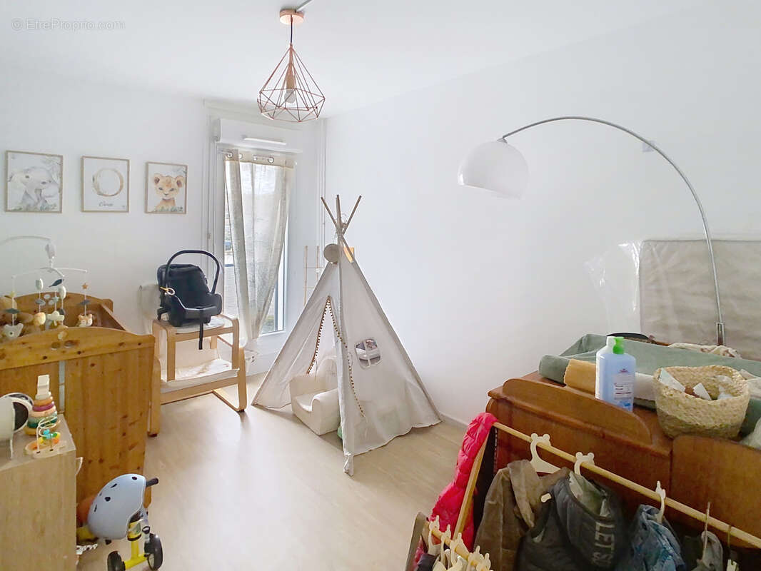 Appartement à FESCHES-LE-CHATEL