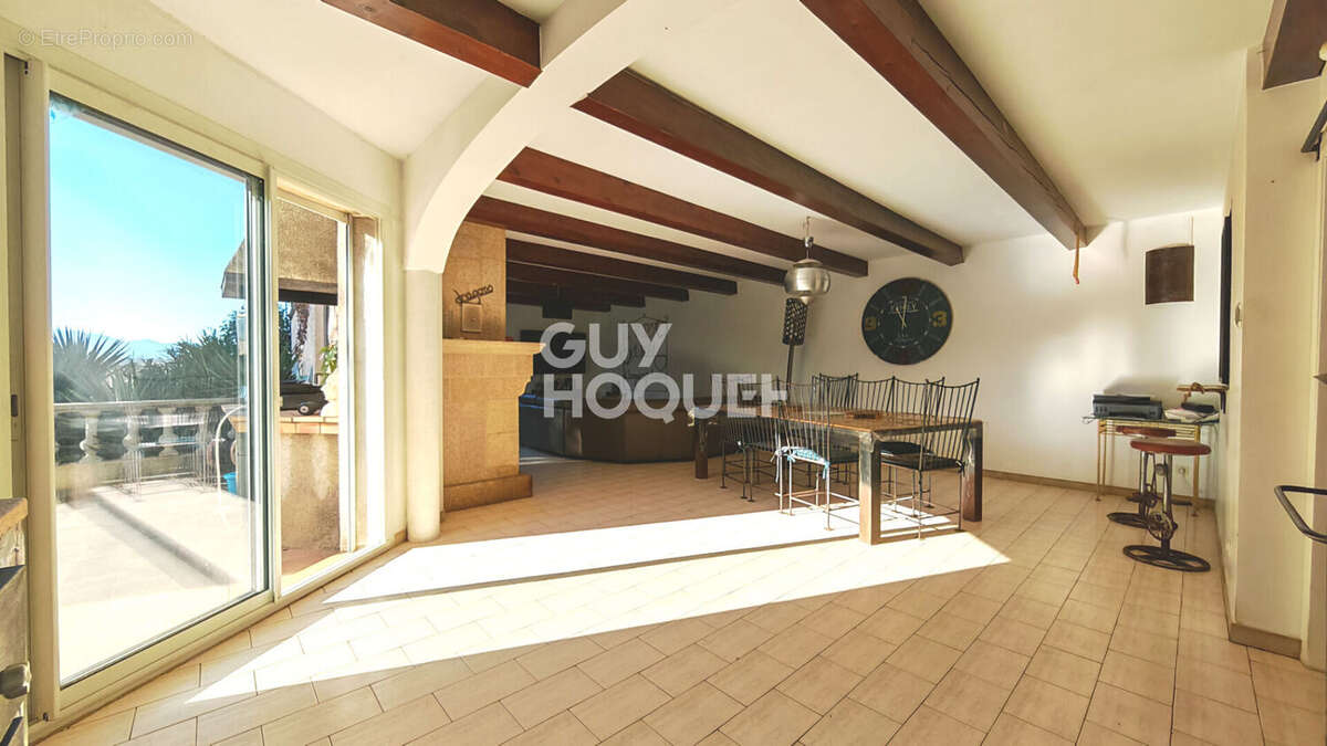 Maison à VILLENEUVE-DE-LA-RAHO