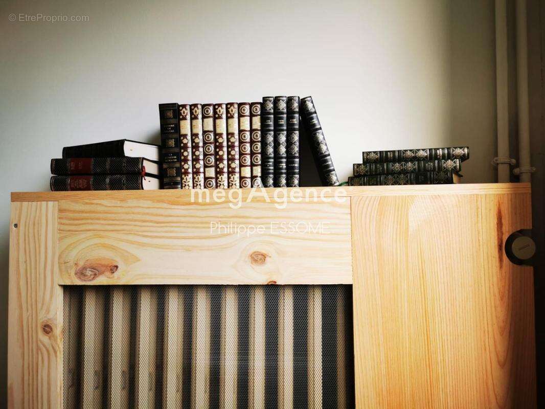 Commerce à SAINT-PIERRE-DE-TRIVISY