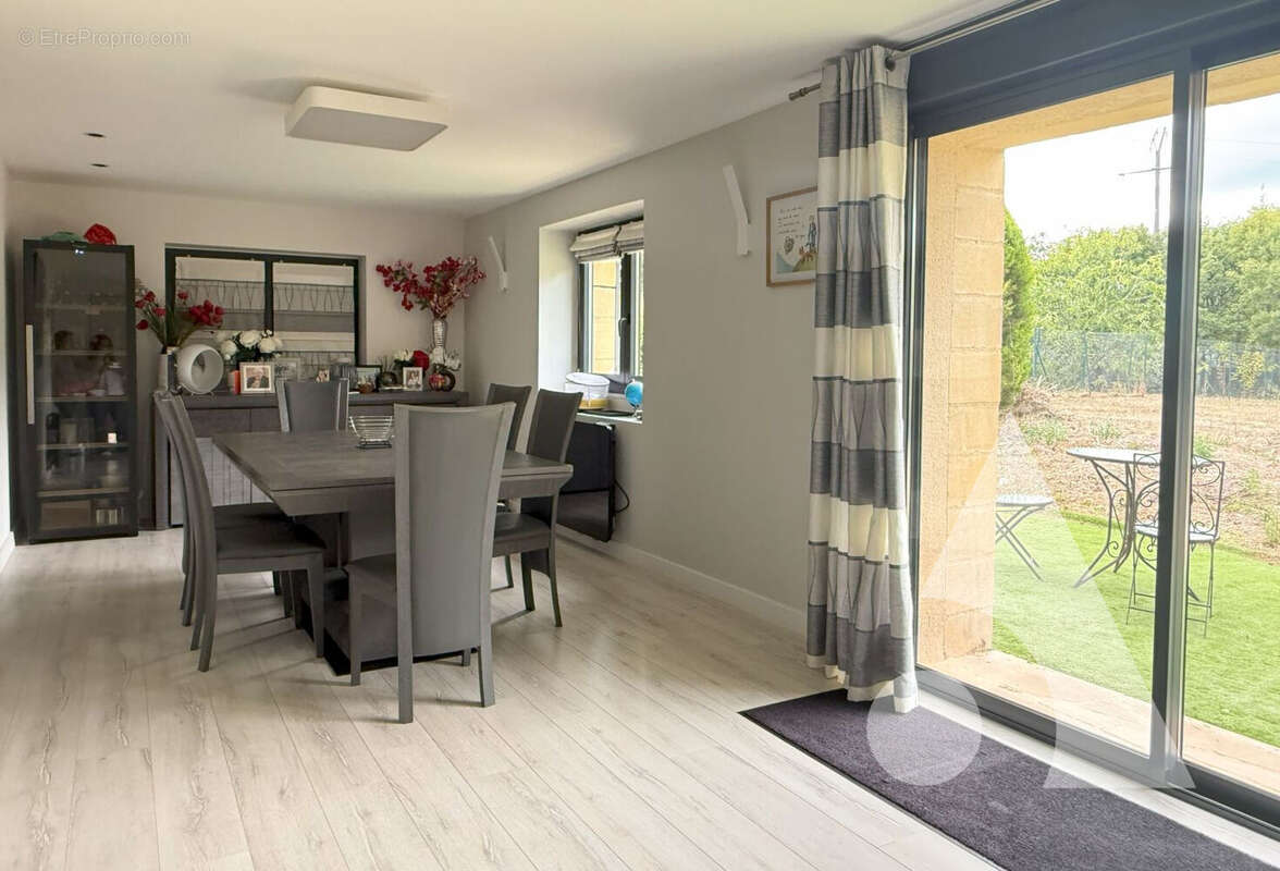 Maison à SARLAT-LA-CANEDA