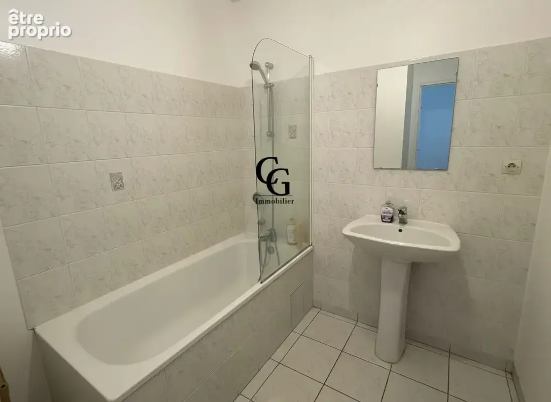Appartement 46 m² à Les Sorinieres  - photo 4