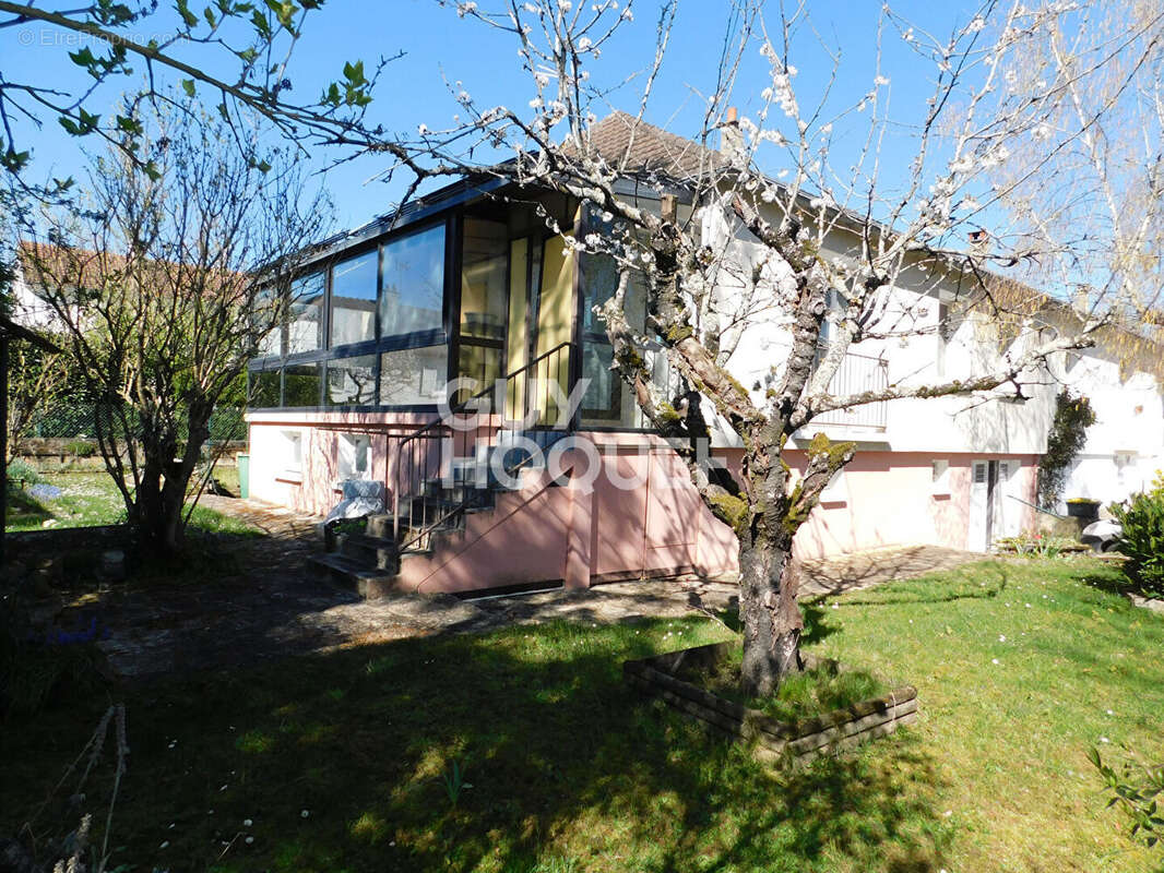 Maison à AUXERRE