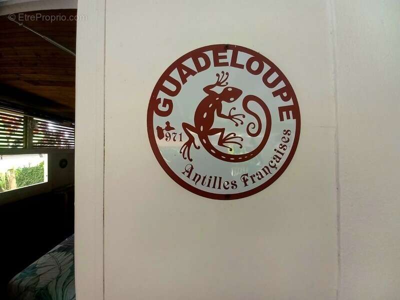 Maison à PETIT-BOURG