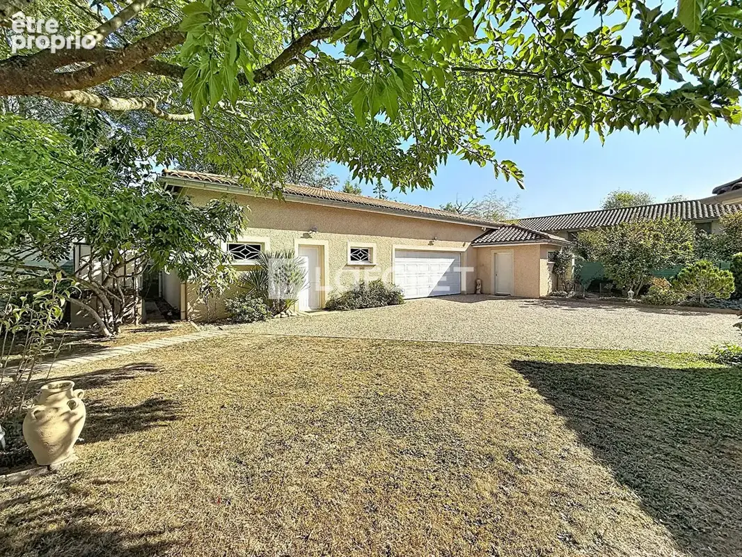 Le Montellier Maison familiale à vendre de 236 m² avec piscine et double garage - photo 22
