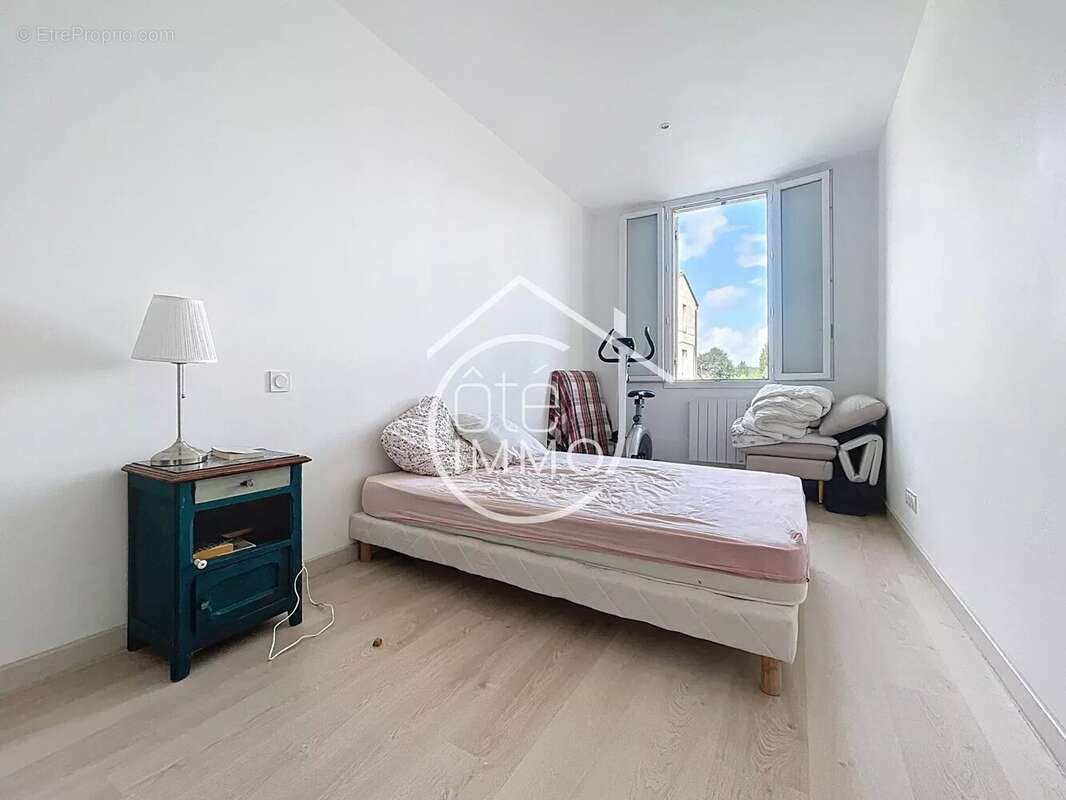 Maison à SAINT-MAGNE-DE-CASTILLON