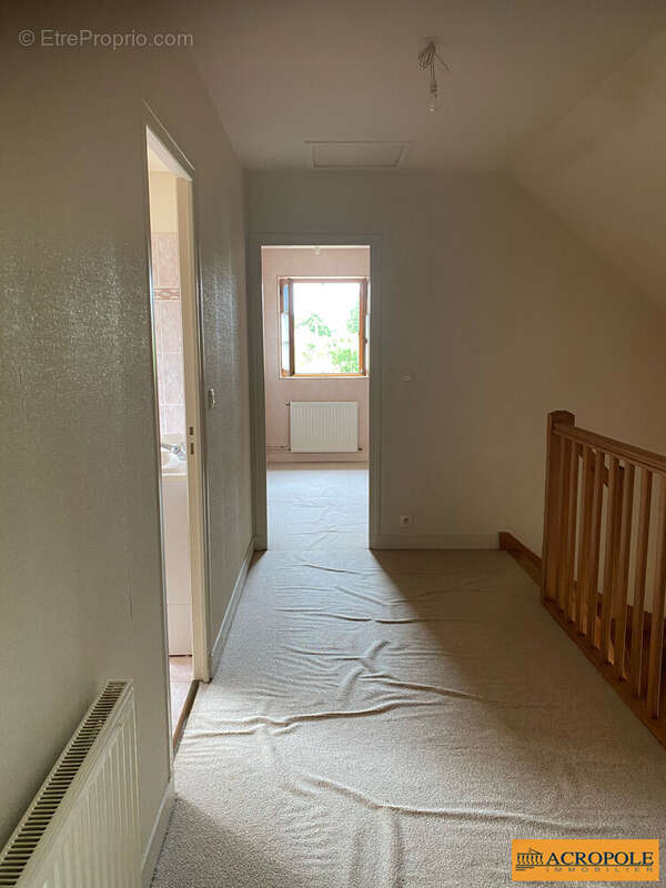 Maison à POILLY-LEZ-GIEN