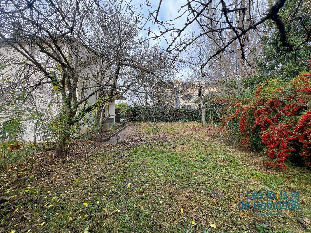 Maison à LE PLESSIS-ROBINSON