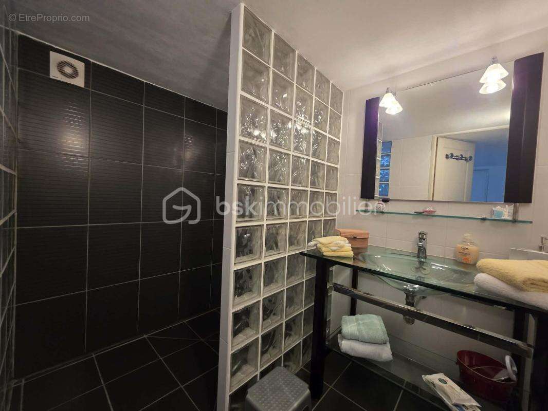 Maison à LE PERREUX-SUR-MARNE