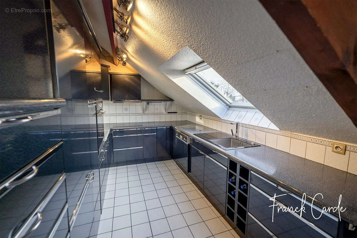 Appartement 85 m² à Mont-Saint-Aignan  - photo 8