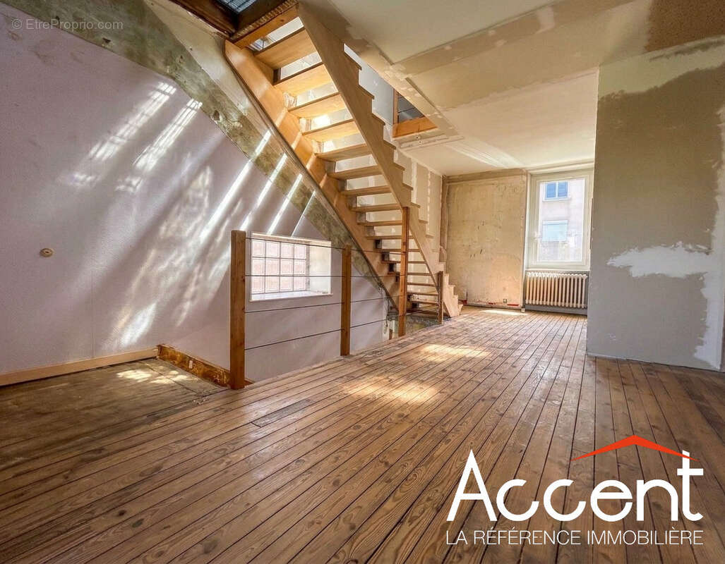 Maison de ville à RODEZ - 5 pièces 166 m2, proche de l'hypercentre - photo 4