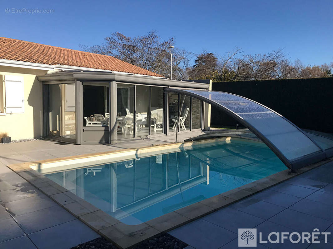Maison à VILLENAVE-D'ORNON