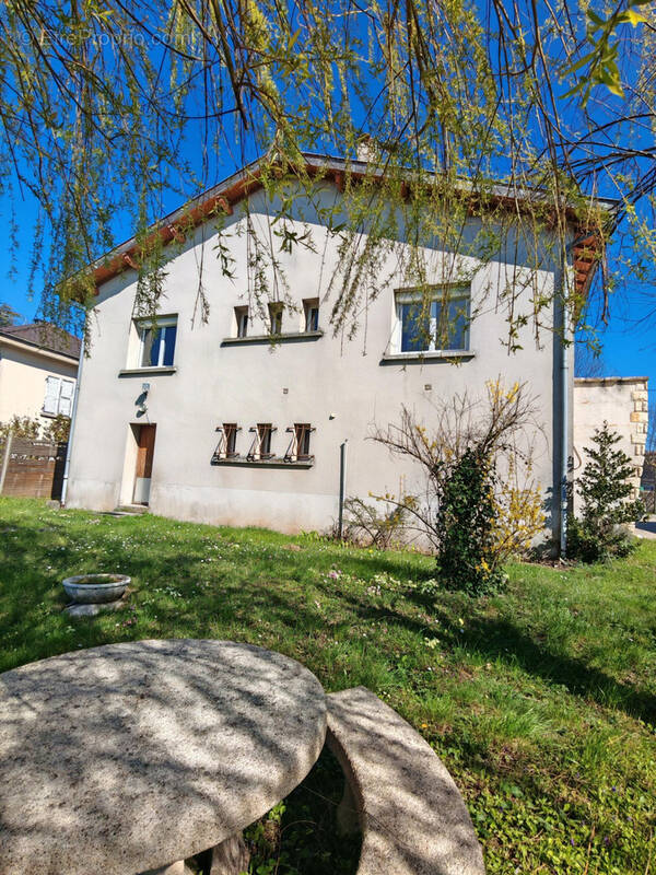 Maison à VERNOUX-EN-VIVARAIS