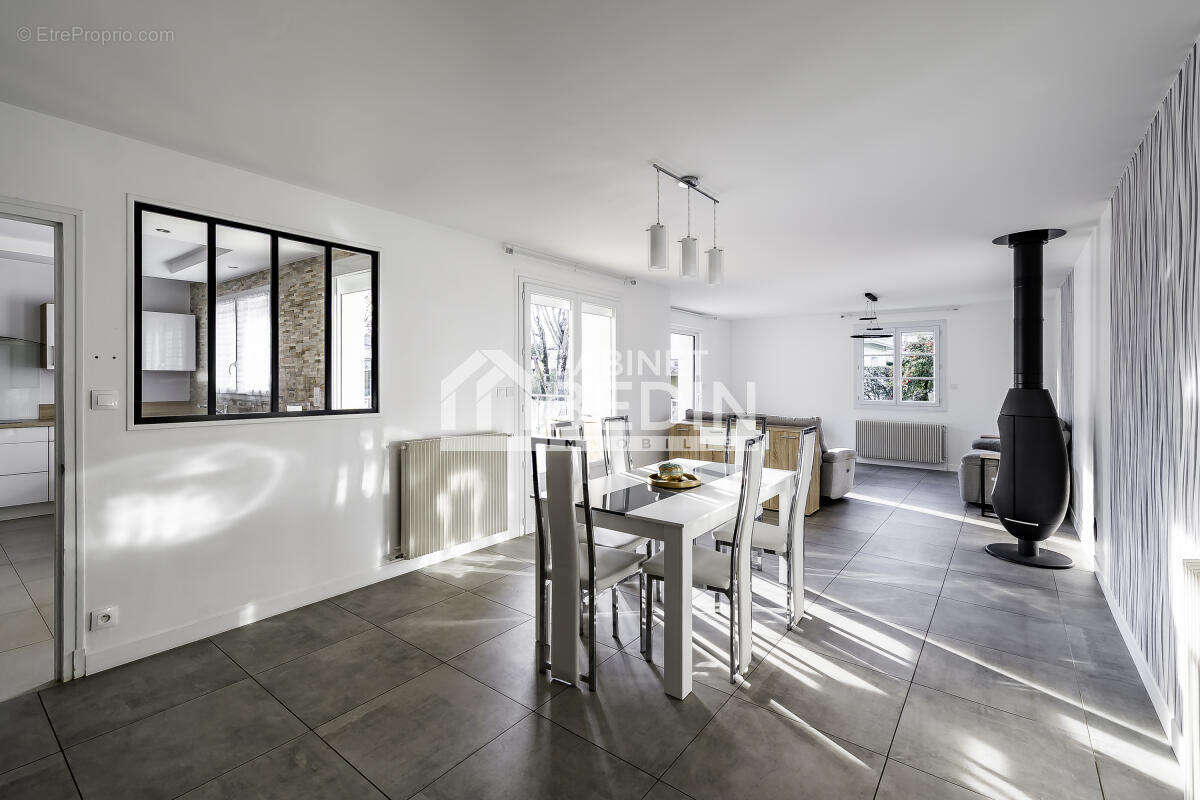 Maison à LE PIAN-MEDOC