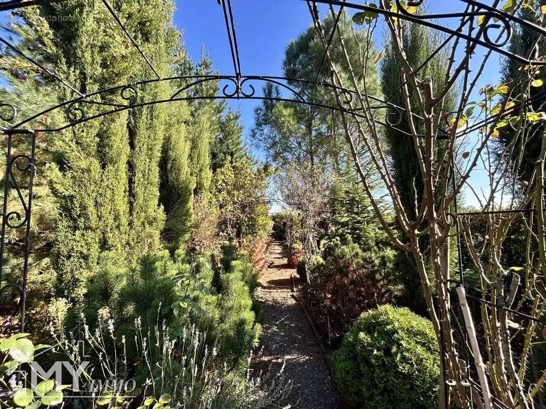 Maison à SAINT-AVIT-SAINT-NAZAIRE